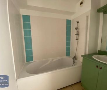Location Appartement 2 pièces 51m² LE TAMPON 97430 - Photo 4