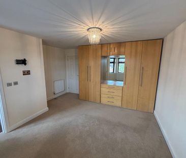 4 bedroom detached house to rent - Photo 5