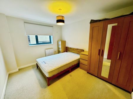 2 bedroom flat to rent - Photo 3