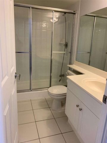 For Lease - 19 Barberry Place Unit# 706, Toronto, Ontario - Photo 5