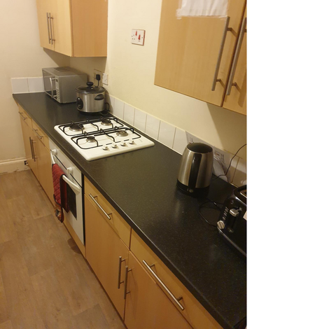 1 bedroom in a house share to rent - Photo 4