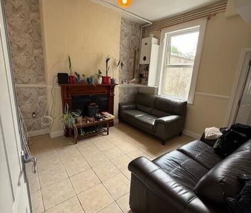 2 Ulsterville Gardens, Belfast, BT9 7BA - Photo 1