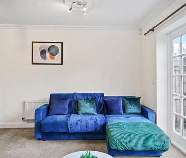 Hardisty Mews - Photo 6