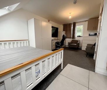 Studio to rent - Photo 2