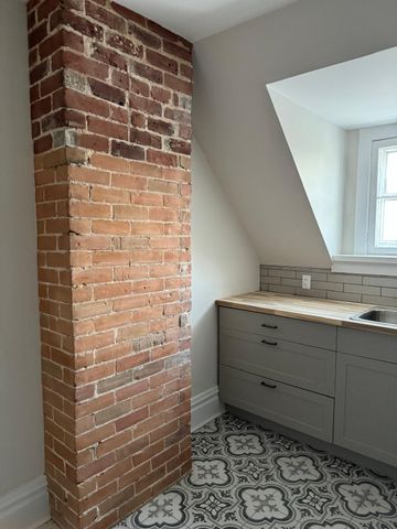 85 Fifth Ave #3, Ottawa, ON K1S 2M3, Canada - Photo 5