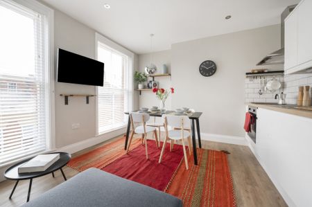 13 Winckley Street, Preston - Photo 2