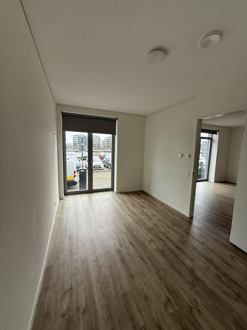 Te huur: Appartement Prins Hendrikkade 10 N in Rotterdam - Photo 2