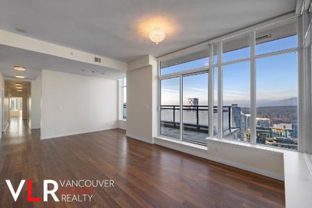 Penthouse in Downtown Vancouver, BC - Photo 5