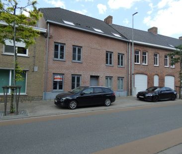 Modern gelijkvloersappartement met klein koertje en buitenberging. - Foto 6