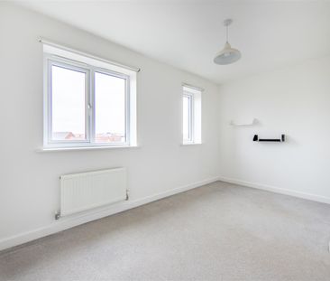 3 bed town house to rent in Osprey Walk, Newcastle Upon Tyne, NE13 - Photo 5