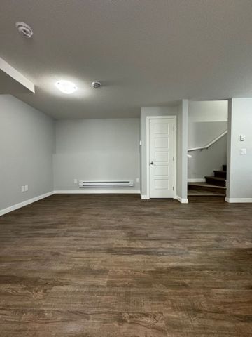 1 Bedroom Lower Unit in Rosewood - Photo 4