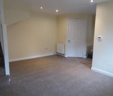 2 bedroom semi-detached house to rent - Photo 1