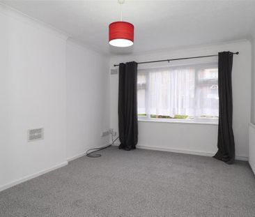 2 bedroom maisonette to rent - Photo 1