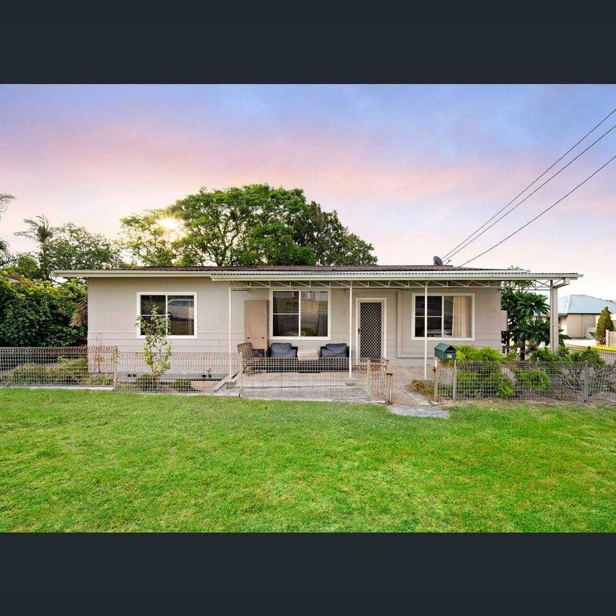 27 Lakeview Street, Boolaroo, NSW 2284 - Photo 1