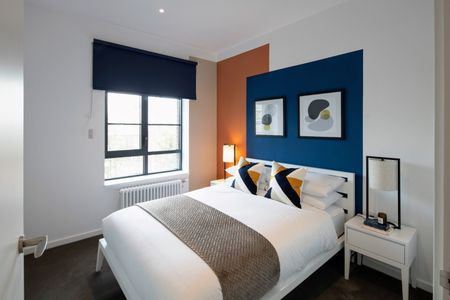 2 Bed Flat, Good Luck Hope, E14 - Photo 5