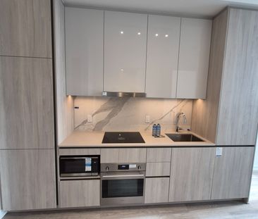 For Lease - 8 Interchange Way Unit# 617 C Tower, Vaughan, Ontario - Photo 1