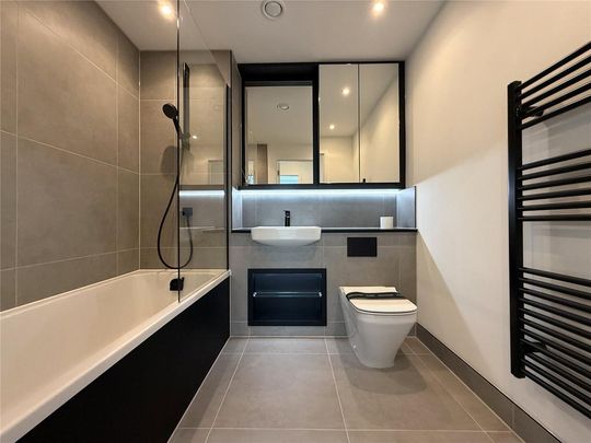 3 bedroom apartment to rent - Photo 1