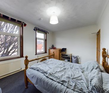 3 bedroom House To Let - Photo 3