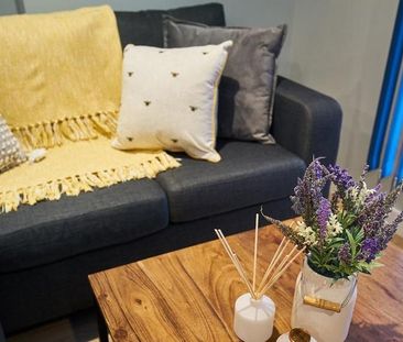 1 bedroom in a flat share to rent - Photo 4