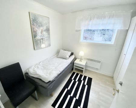 Doktorsvägen, Stenungsund - Photo 2