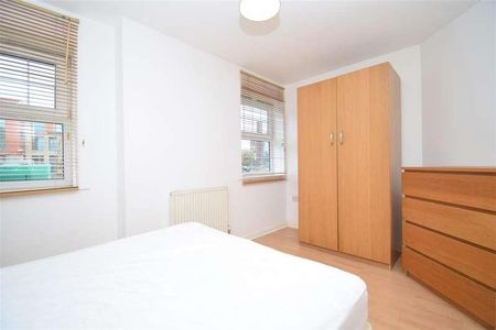 St Christophers Walk, Wakefield, WF1 - Photo 2