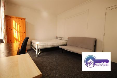 1 Bedroom Room in Flat Share To Rent - Photo 3