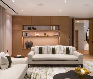 Exceptional two-bedroom apartment in Mayfair full of natural light - Photo 1