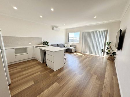 Modern 2-Bedroom Unit - Riverside Estate, Old Bar - Photo 2
