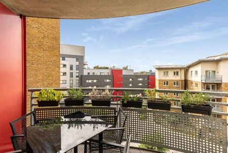 2 Bed Flat, Cuthbert Bell Tower, E3 - Photo 5