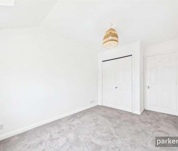 Lynden Mews, Dale Road, Reading, Berkshire, RG2 - Photo 2