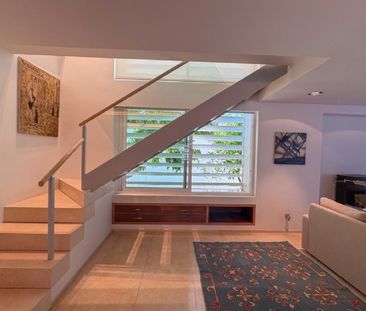 2 Bedroom Townhouse For Rent in Nueva Andalucía, Málaga - Photo 2