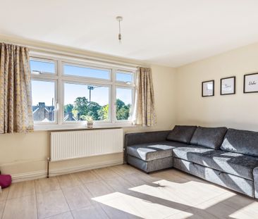 Bromley Grove, Bromley, BR2 - Photo 2