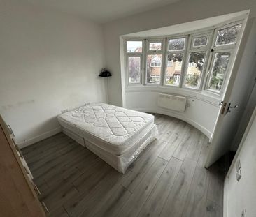Studio Flat, Abercairn Road, SW16 - Photo 4