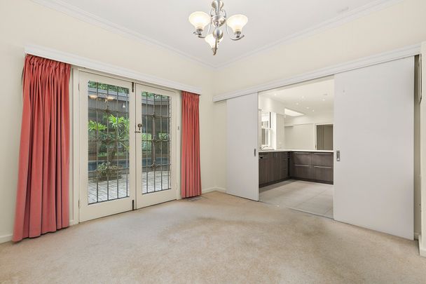 23 Fuchsia Street, Blackburn - Photo 1