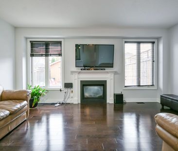 For Lease - 45 Imperial Crown Lane, Barrie, Ontario - Photo 2