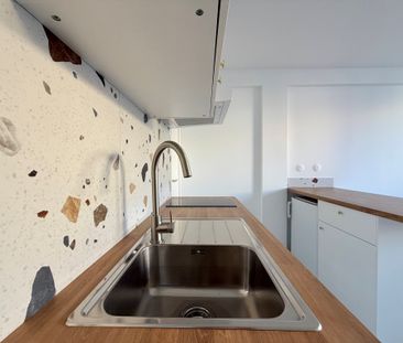 Location Appartement 2 pièces 25m² MARSEILLE 8ème - Photo 2