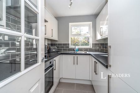 1 bedroom flat to rent Linclare Place, St Neots, PE19 7AH - Photo 4