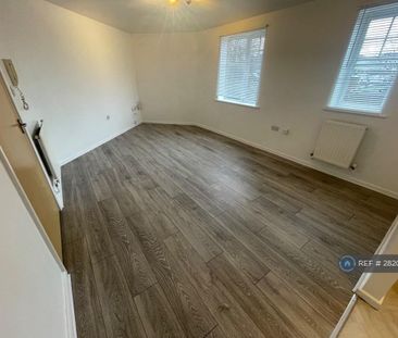 2 bedroom flat to rent - Photo 6