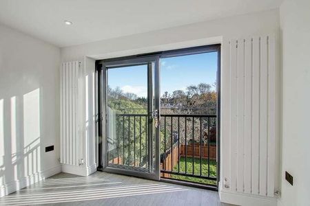 Holders Hill Road, London, NW7 - Photo 5