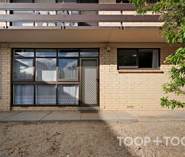 Bright 2 Bedroom Unit! - Photo 6