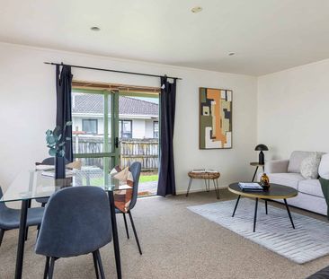 2 bedroom house with 1 bathroom - Photo 2