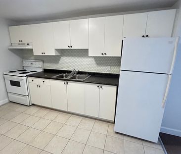 41 Fairview Ave Unit 2B | 41 Fairview Ave, Hamilton - Photo 1