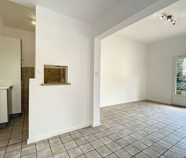 Appartement à louer 2 pièces • Aix-en-Provence - Photo 2