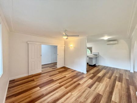 21 Melton Place, Croudace Bay - Photo 3