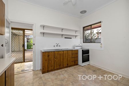 Two bedroom home in Maylands - Photo 4