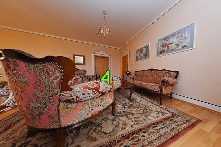 Pronájem bytu 2+1 114 m² - Fotografie 5