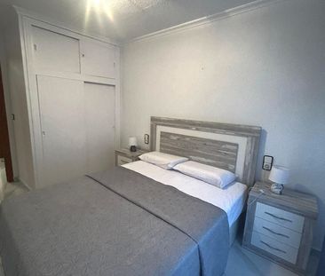 Cozy Apartment for Seasonal Rent in Torrevieja - Photo 6