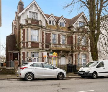 2 bedroom flat to rent - Photo 6