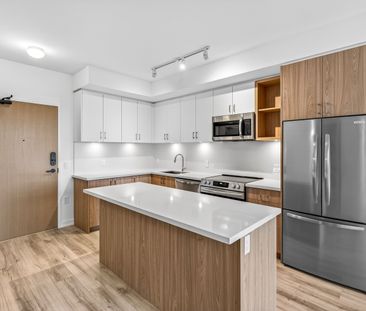 For Lease - 333 Sunseeker Avenue Unit# 142, Innisfil, Ontario - Photo 1