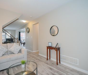 For Lease - 131 Vanhorne Close Unit# Upper, Brampton, Ontario - Photo 5